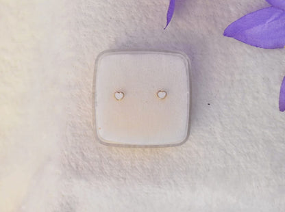 BROQUEL CORAZON ESMALTE BLANCO ORO 10K