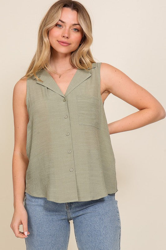 Blusa cuello V con botones_olivo