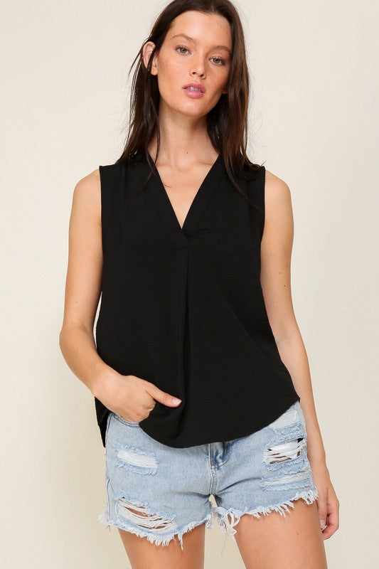 Blusa básica cuello V blanco / negro