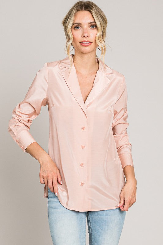 Camisa satinada cuello V