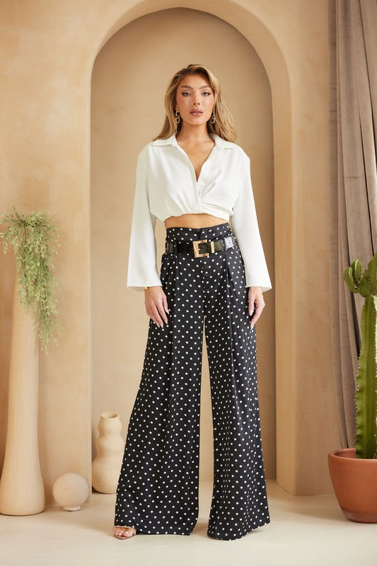 Pantalón wide leg con estampado de puntos