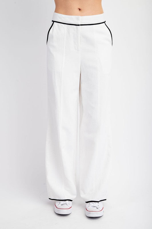 Pantalón lino con contraste negro