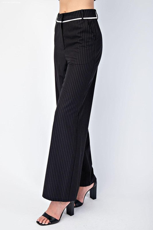 Pantalón a raya con contraste